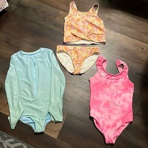 Girls swimwear